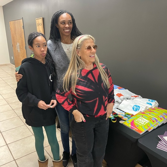 Meet your Posher, Lori
Soon I will begin 
And when I do,,,, - Picture 10 of 12